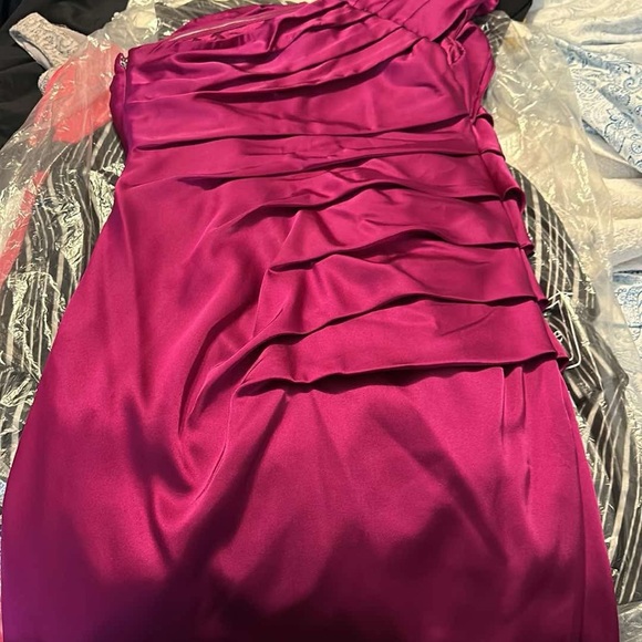 Express one strap fuchsia dress - Picture 2 of 5